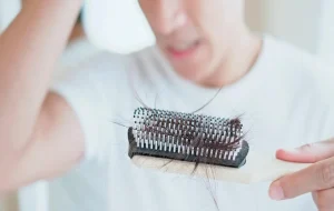 โรคขาดสารอาหาร ผมร่วง ผมบาง