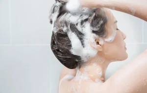 สระผมผิดวิธี