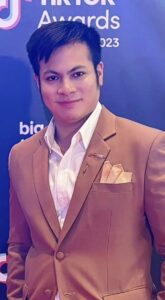 รีวิวปลูกผม คุณไบร์ท