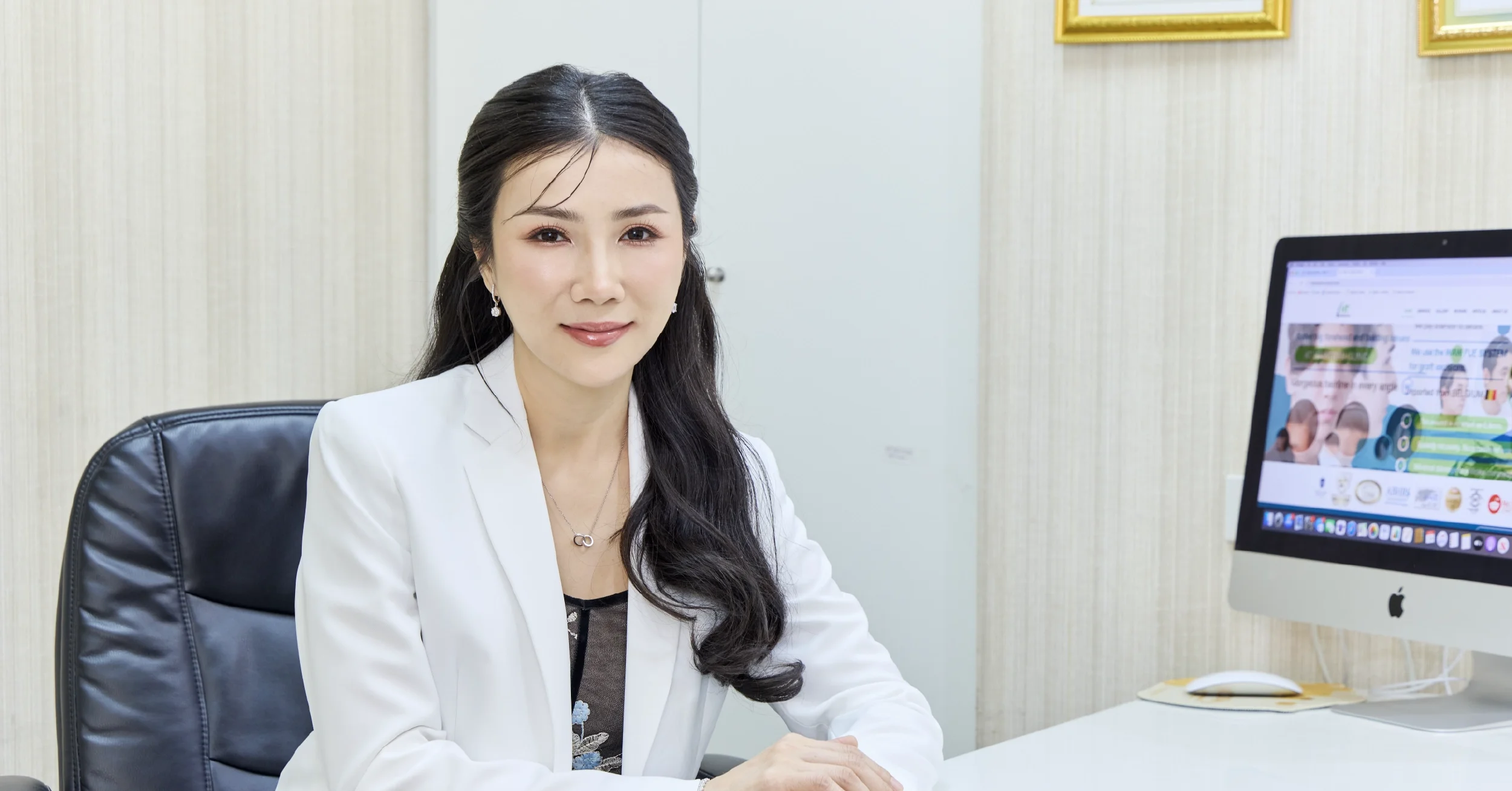 หมอแพตตี้ Hairtran Clinic